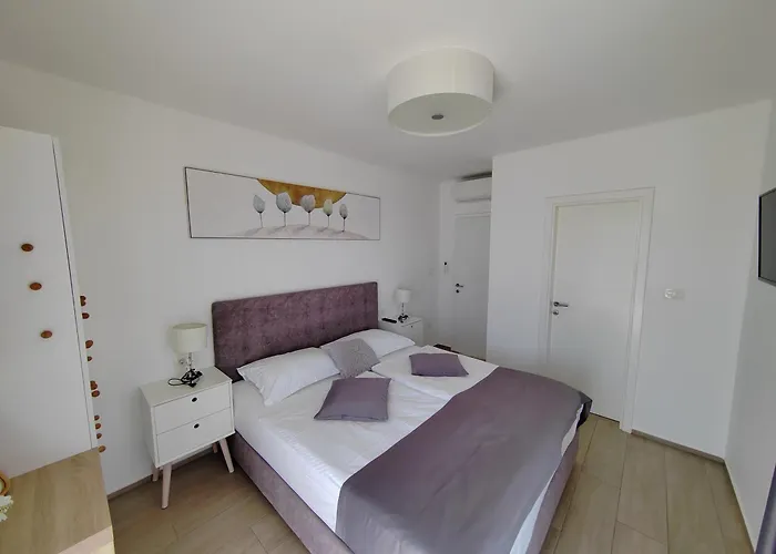 Luxury Villa Sheley With Private Heated Pool-Split