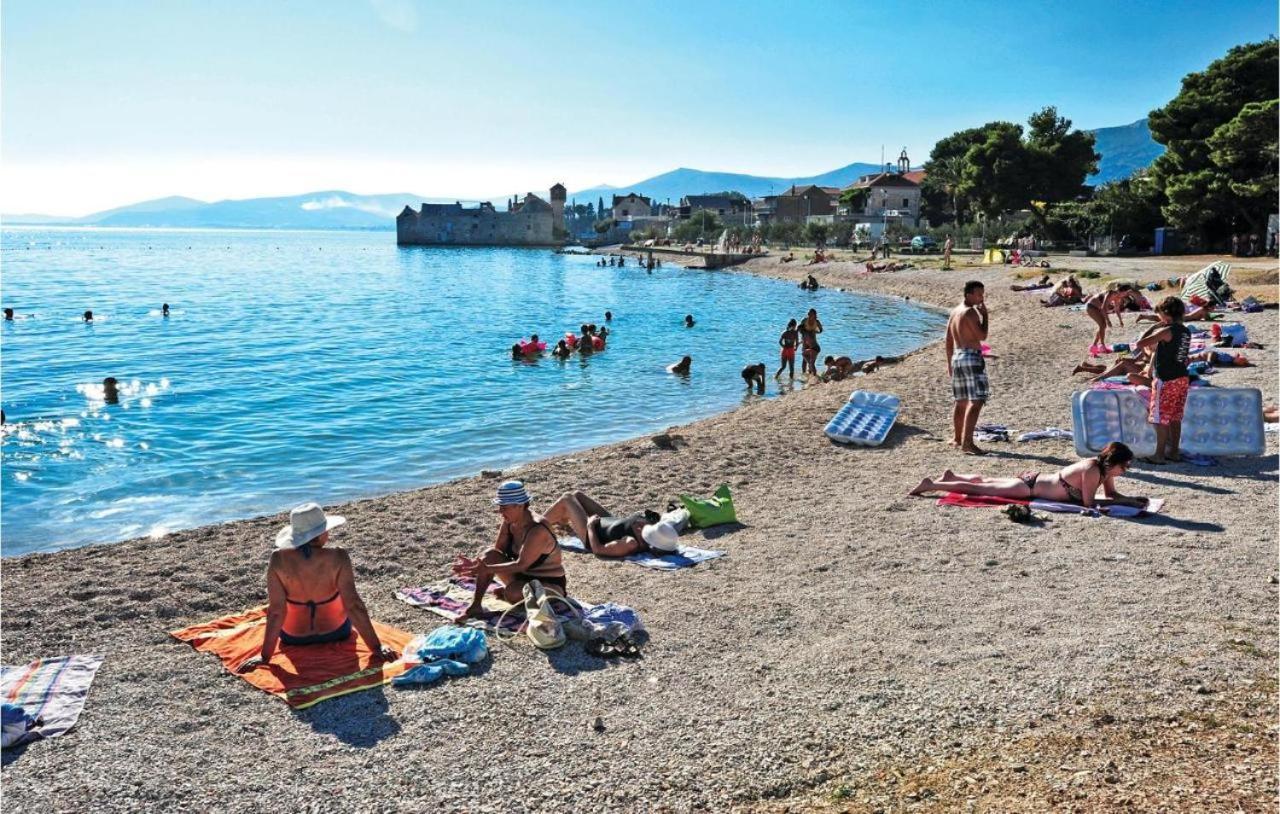 Luxury Sheley With Private Heated Pool-split Kastela